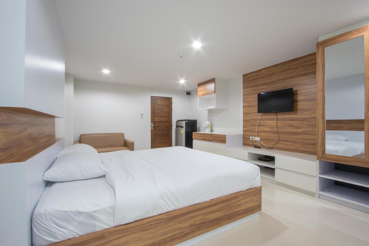 The Seasons Aparthotel Патум Тани Екстериор снимка