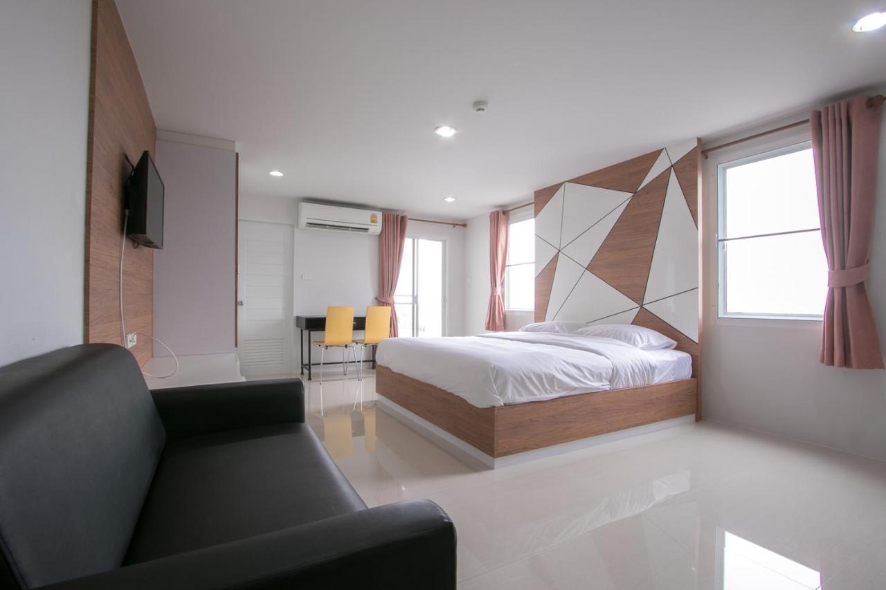 The Seasons Aparthotel Патум Тани Екстериор снимка
