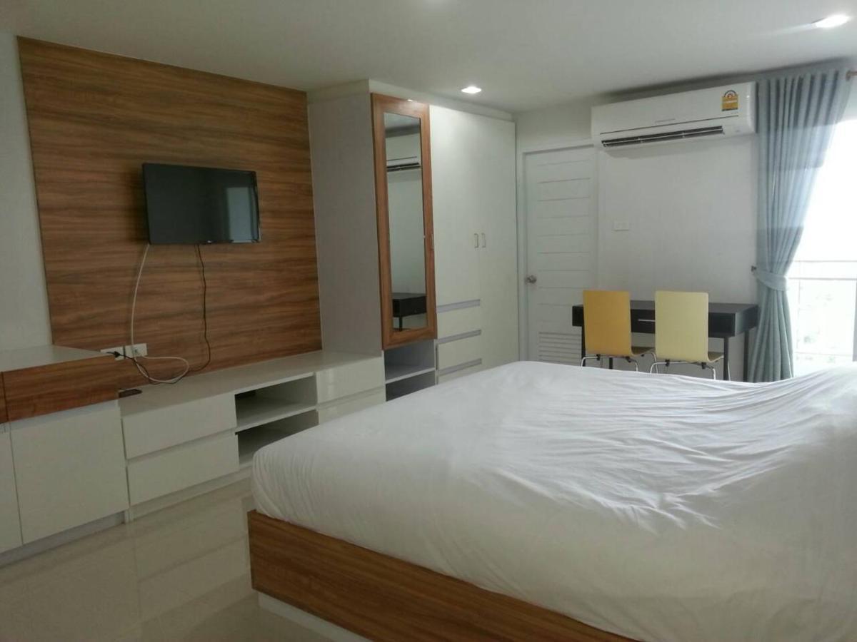 The Seasons Aparthotel Патум Тани Екстериор снимка