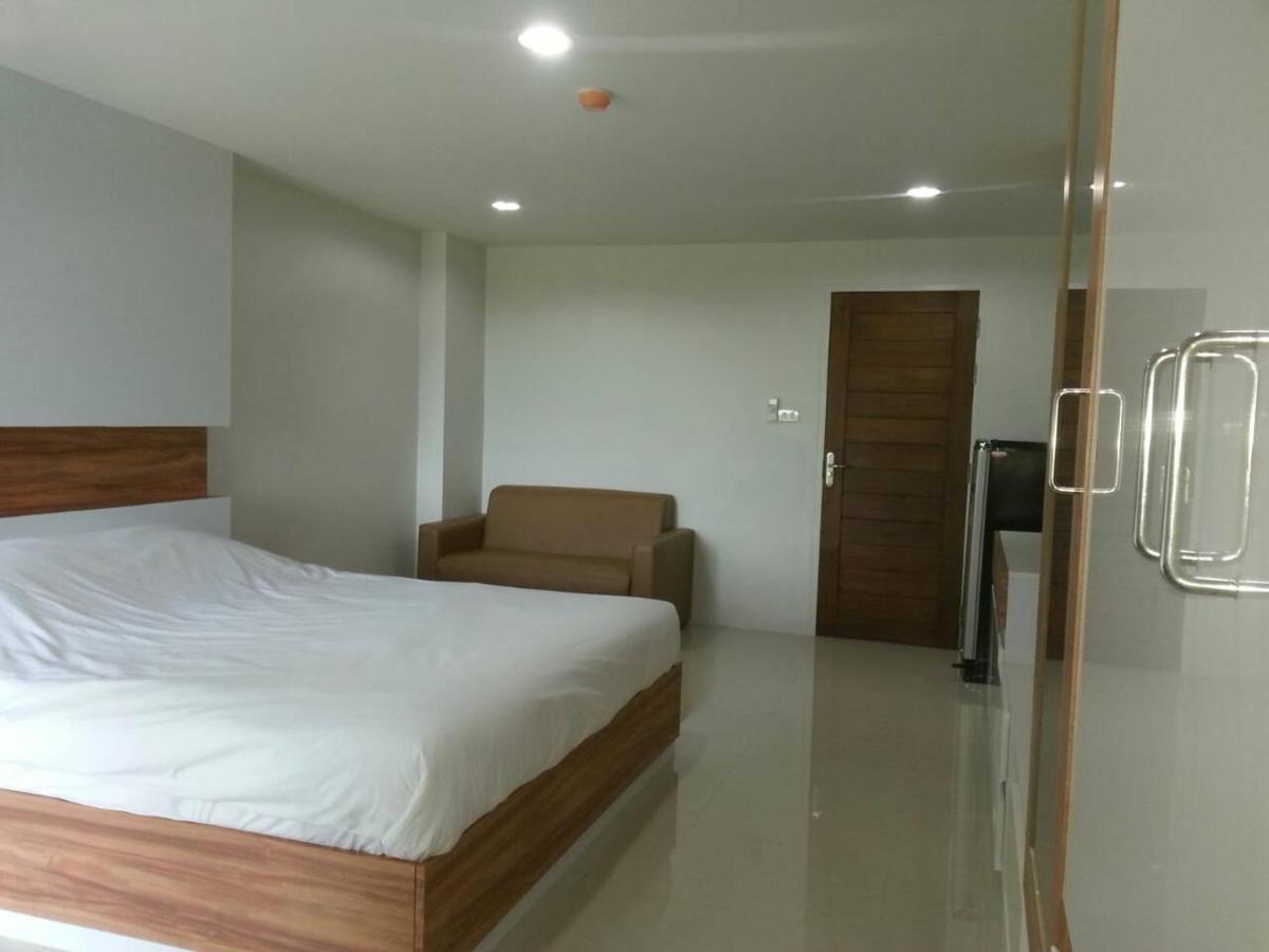 The Seasons Aparthotel Патум Тани Екстериор снимка