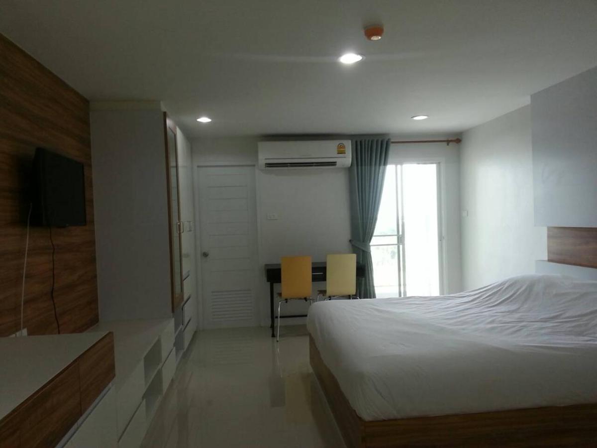 The Seasons Aparthotel Патум Тани Екстериор снимка
