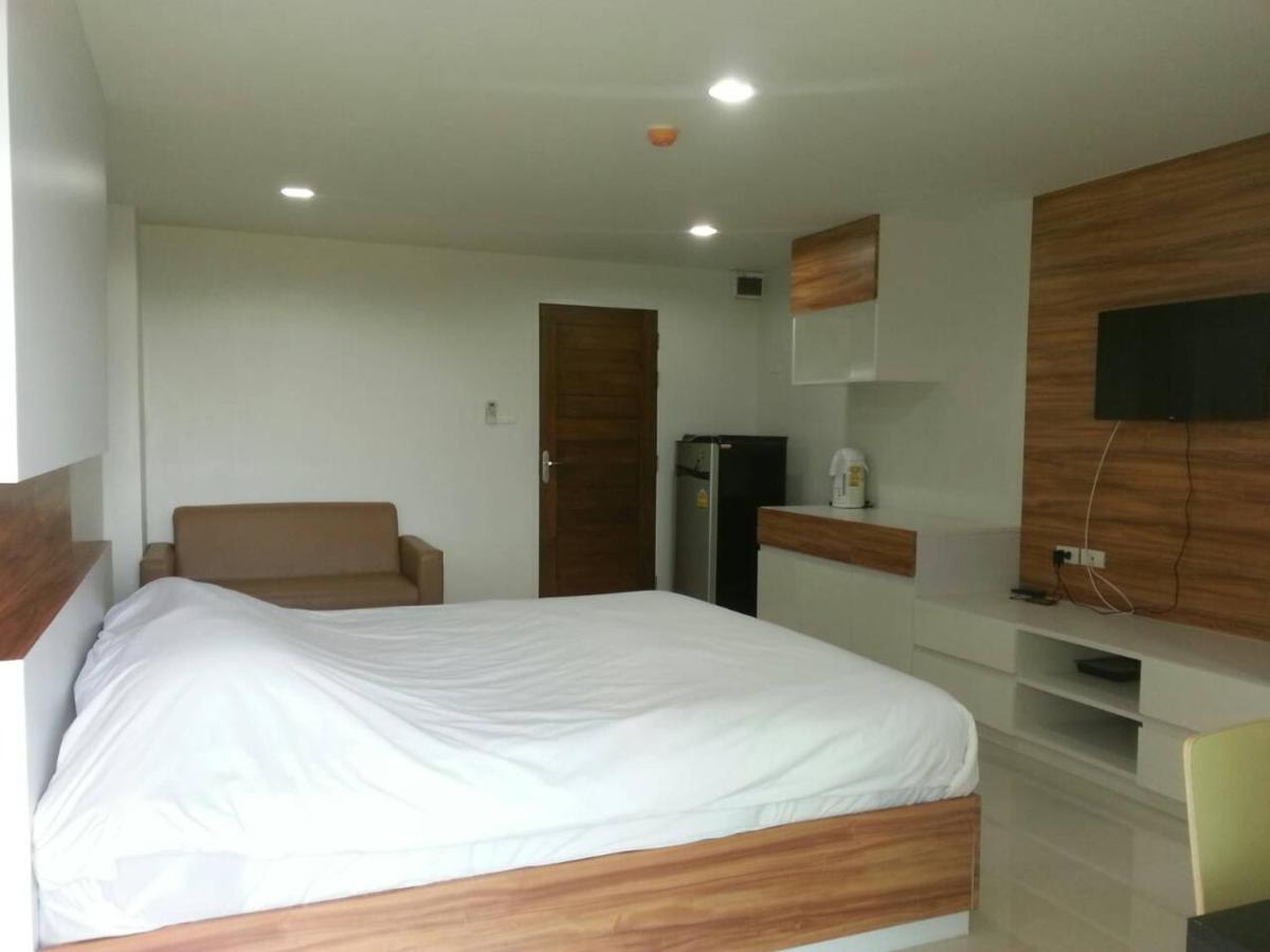 The Seasons Aparthotel Патум Тани Екстериор снимка